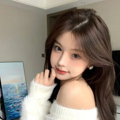 庭院里的女人